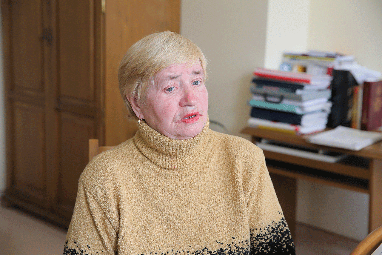 事故後２０年以上が経過し、甲状腺がんの手術を受けたソユリクさん（放射線医学センター、ベラルーシ・ゴメリ市）