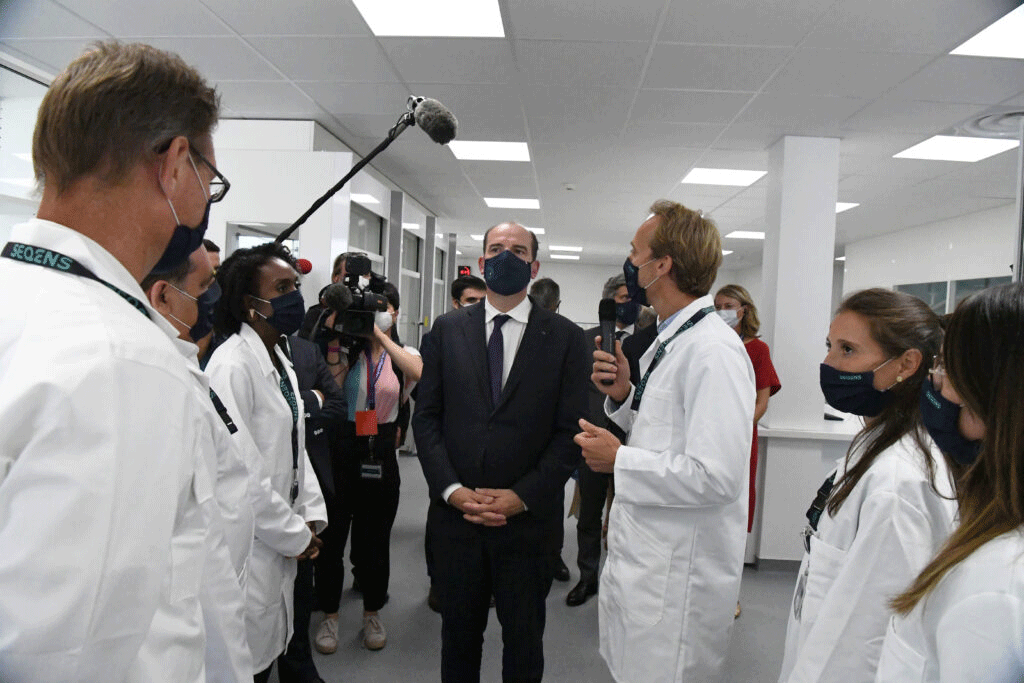 2021年９月、フランス首相カステックスは南東部のルシヨンにある化学工場を訪れた