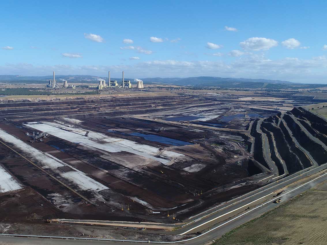 褐炭を採掘するオーストラリアのロイヤン発電所炭田