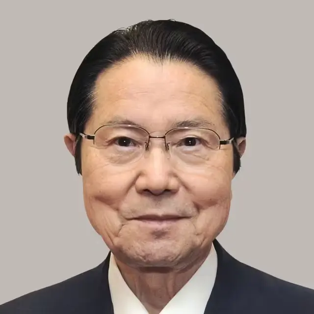 衛藤征士郎